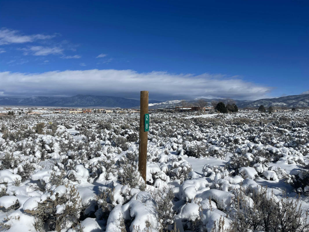 28 IRISH RD, RANCHOS DE TAOS, NM 87557, photo 1 of 9