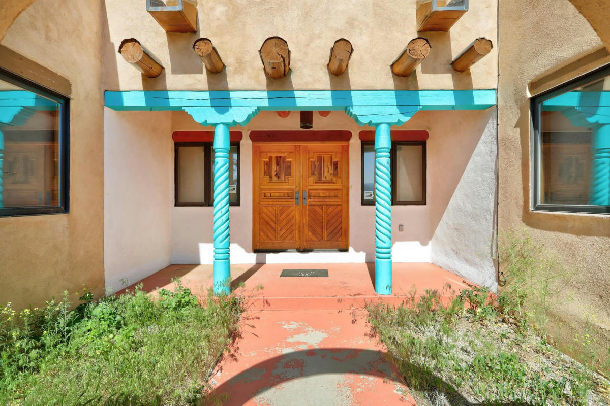 10 CAMINO DE LOS ARROYOS, RANCHOS DE TAOS, NM 87557, photo 1 of 30